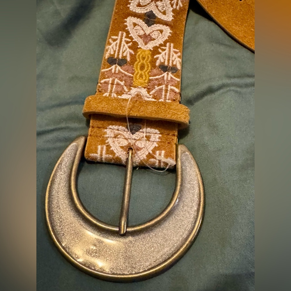 Free People Fleur Waist Belt – Embroidered Leather Boho Belt | M/L | NWOT - Picture 10 of 15